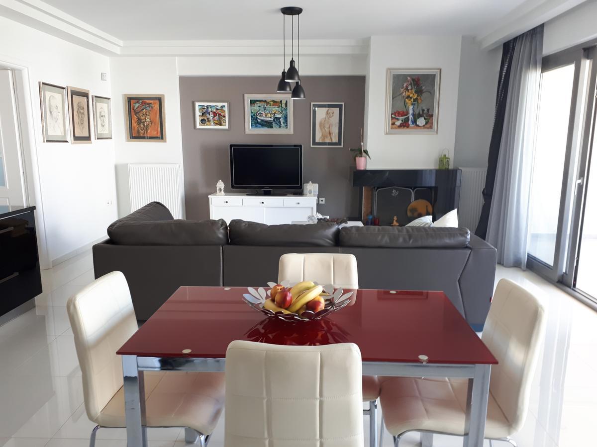 דירות Pórto Ráfti Luxurious House Near The Sea מראה חיצוני תמונה
